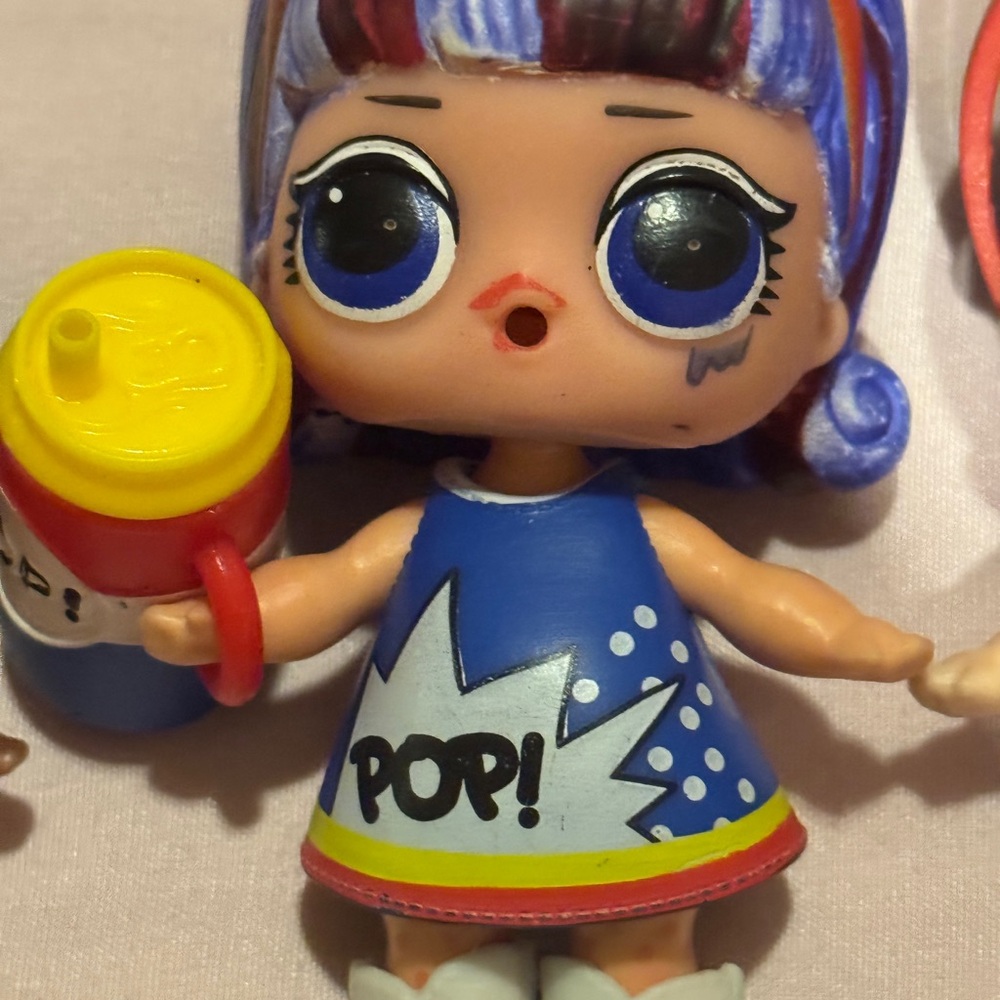 L.O.L. Surprise Doll HUGE LOT – 60+ Dolls + Tons of Accessories - Picture 3 of 6